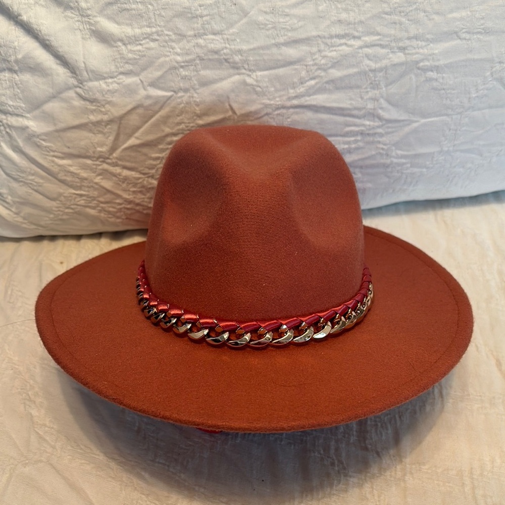 Stylish fushia Hat with Chain Detail